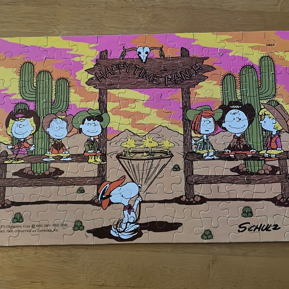 Vintage complete 100 ox Charlie Brown puzzle